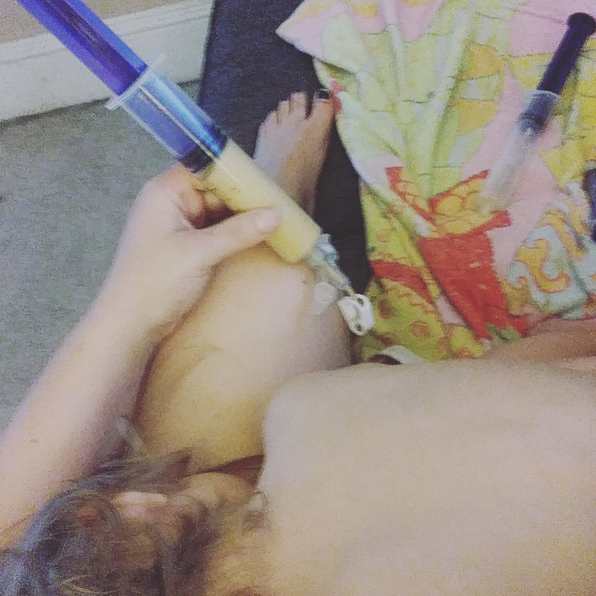 ArabellasArmy's tweet photo. @RealFoodBlends Napping while eating Lol
#ArabellasArmy https://t.co/AtohQrRrDr