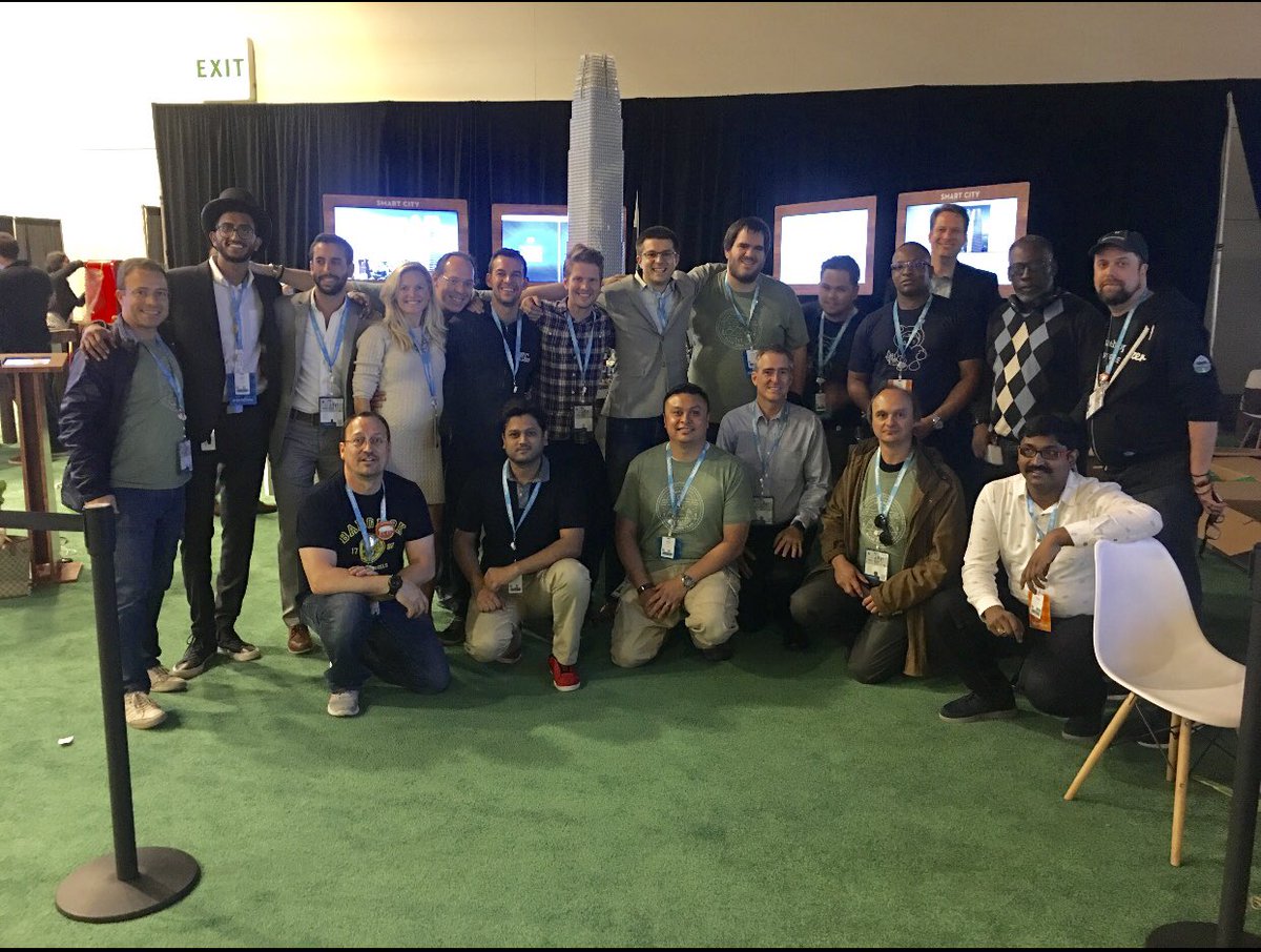 charlieisaacs's tweet photo. The awesome team responsible for the construction of the amazing @Dreamforce #df17 LEGO #myIoT #ConnectedCity https://t.co/c2HeIYekhb