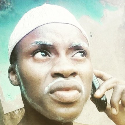 Babailorin1's tweet photo. When Airtel no gree pick call😅

#babailorin https://t.co/QzbnZJpAoE
