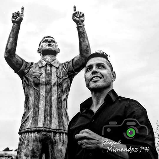 EstatuadeGomito's tweet photo. GOMITO INMORTAL!!! 

#Estatuaparagomito 
#7N 
#TuGloriaMiFelicidad https://t.co/WZ4rbqmv3k