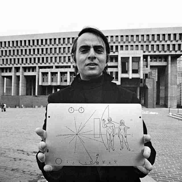 Happy Carl Sagan Day nerds!