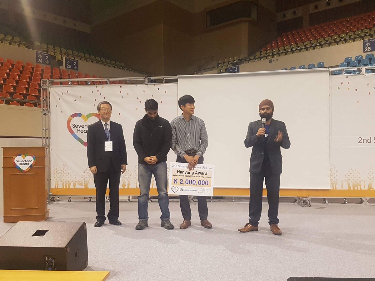 sagared's tweet photo. Wonderful feeling to win best startup idea at #HanyangUniversity during the #17HeartsFestival in #Seoul. Thank you Dr. Lee Young-moo, President Hanyang University for this opportunity. Looking forward to the next steps for #MetaFact as we build our model to combat #Fakenews https://t.co/ntmrNmmh1S
