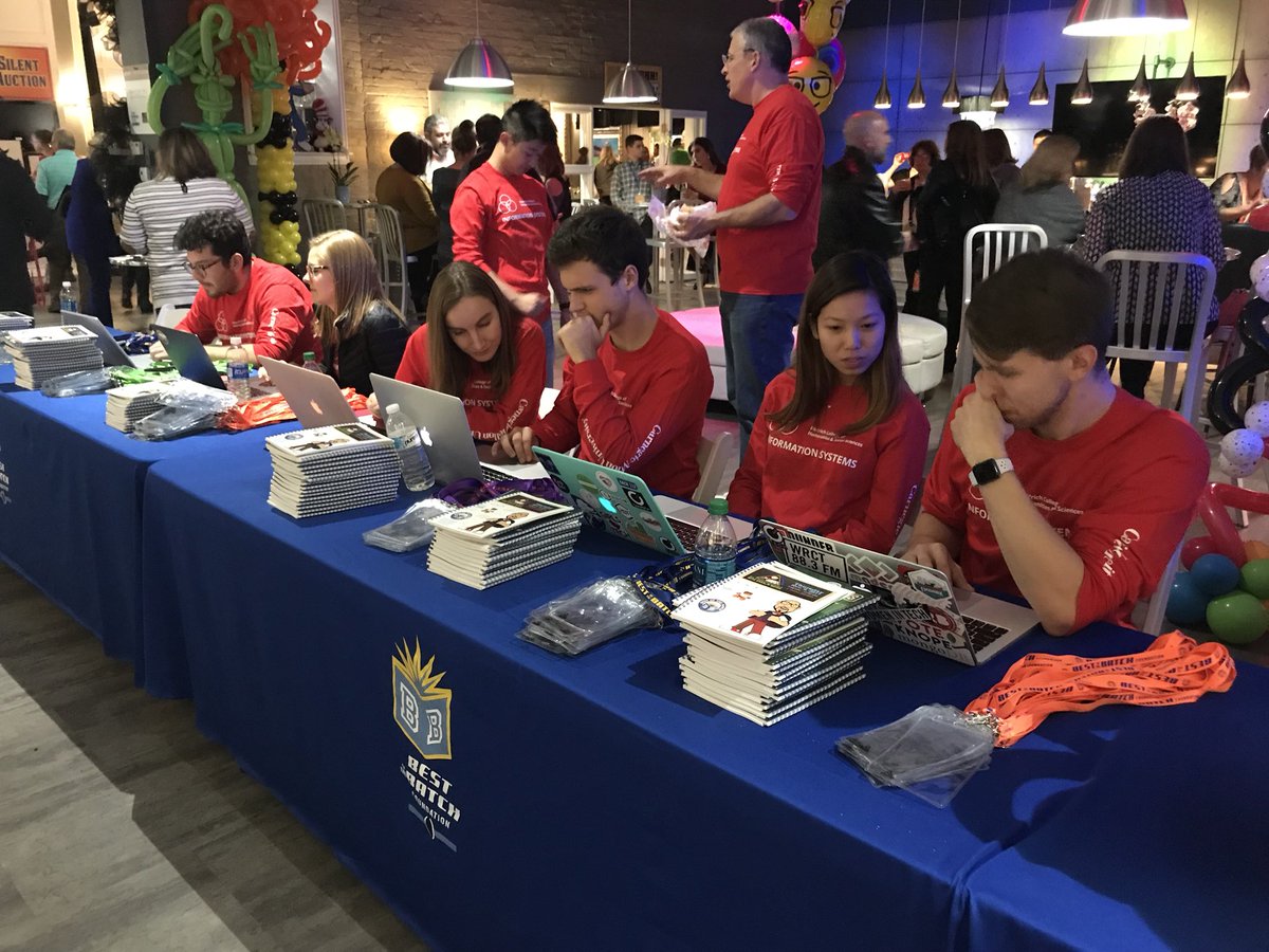 Checking in at #inthepocket16