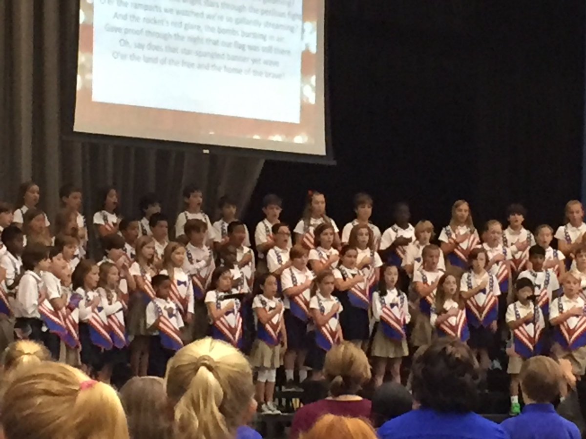 #grateful for #trinitylearns  Fourth Grade as they sing about our veterans and the USA #ilovemyschool
