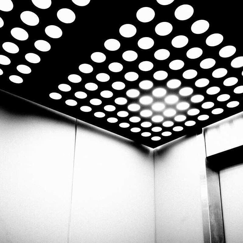 marketmeca's tweet photo. Minimalism is an appreciation of space #design https://t.co/foGo8TkTMn https://t.co/2V8OVQOWR5