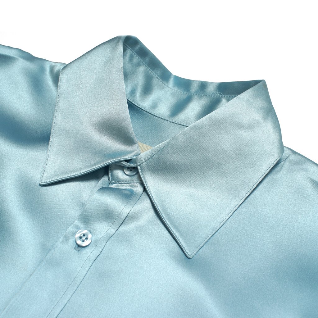 424onFAIRFAX's tweet photo. Martine Rose satin shirt https://t.co/0erLKSDtkb https://t.co/EKRDsp6dSS