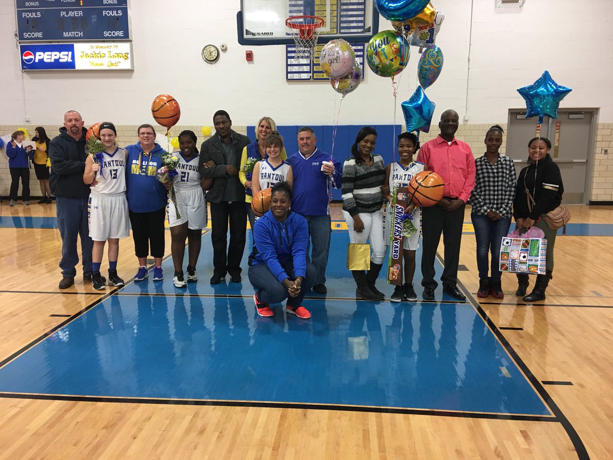 EaterPride's tweet photo. Congratulations to our 8th grade girls and their families for a great season!  Good luck at regionals! https://t.co/e66RhWEbt4