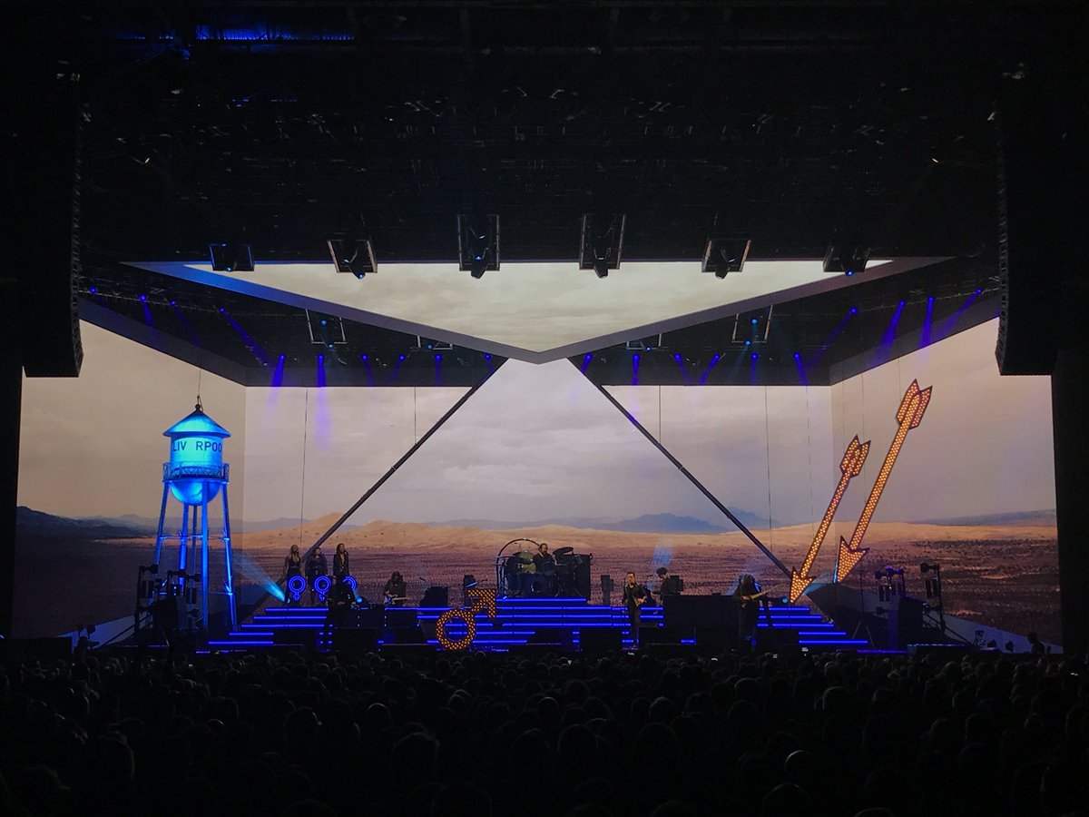 CraoragDesign's tweet photo. Collaboration on The Killers. Lighting, Laser design &amp; creative consult by @stevenontour. Set Design &amp; Video Content creative by @_Fireplay https://t.co/yVbeiImIJM