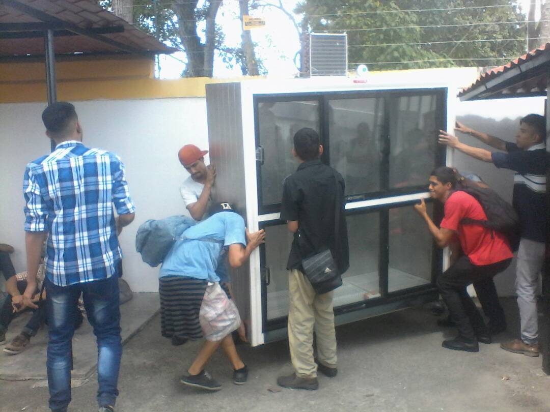FCU UNEY Seguir avanzando y mejorando el servicio del comedor, hemos recibido una dotación importante de OPSU.