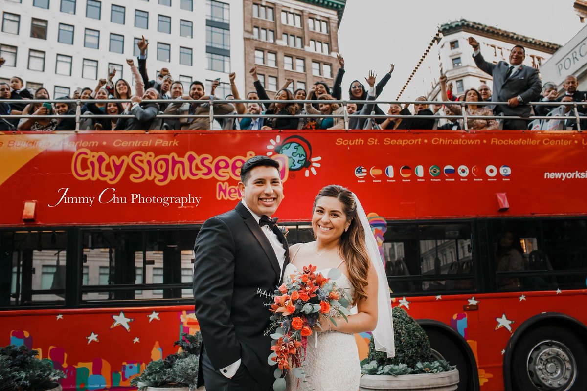 IDOWEDDINGSNYC's tweet photo. 50 guests #destinationwedding from Texas hired a private #DoubleDeckBus for pix tour of #NYC #wedding #bride
@CitySSNYC @GrayLineNewYork https://t.co/1qwFVoI86g