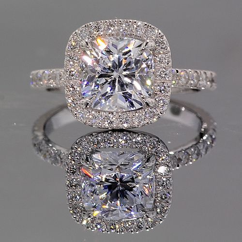DiamondGuideNow's tweet image. What do you think about this custom cushion cut halo engagement ring? 
#Diamond #Diamonds #GIADiamond #GIADiamonds
#GraduateGemologist #GIAGemologist #Gemology
#EngagementRing #EngagementRings #CushionCut
#HaloEngagementRing