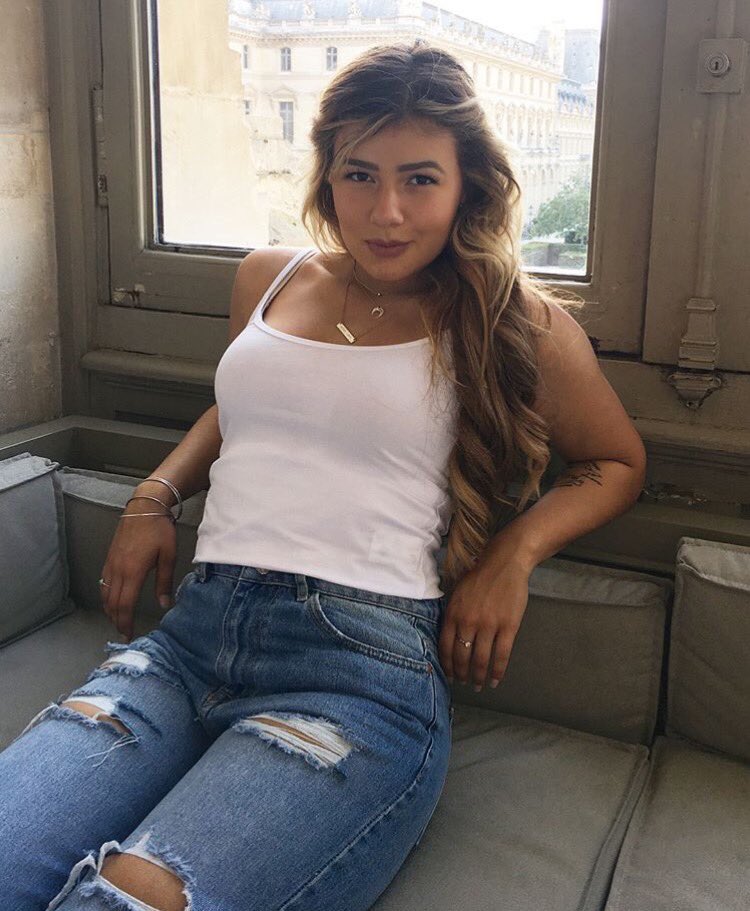 AIIBaddies's tweet photo. https://t.co/BUc1OFvEnr