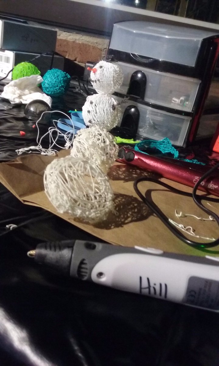 AbigailMethod's tweet photo. Loved learning how to make technology festive at @paect project demos tonight! Explored 3D pens, makey makeys, ozobots, play dough circuits and more! Thanks @SFecich for connecting me with this fabulous opportunity! #edtech #steam #innovation https://t.co/HDci1yO3Yk