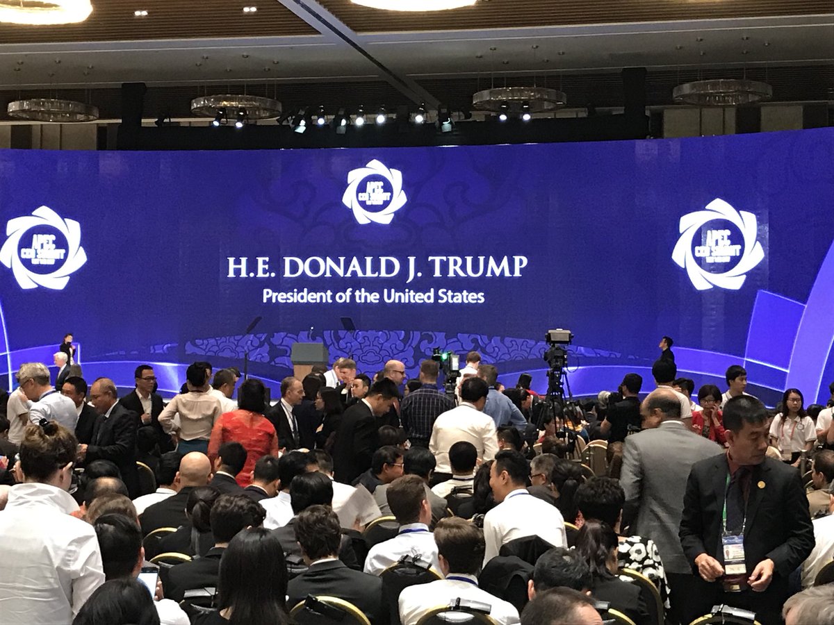 RMITFintech's tweet photo. Getting ready for Donald Trump! #APECCEOSUMMIT https://t.co/USQpelUFIR