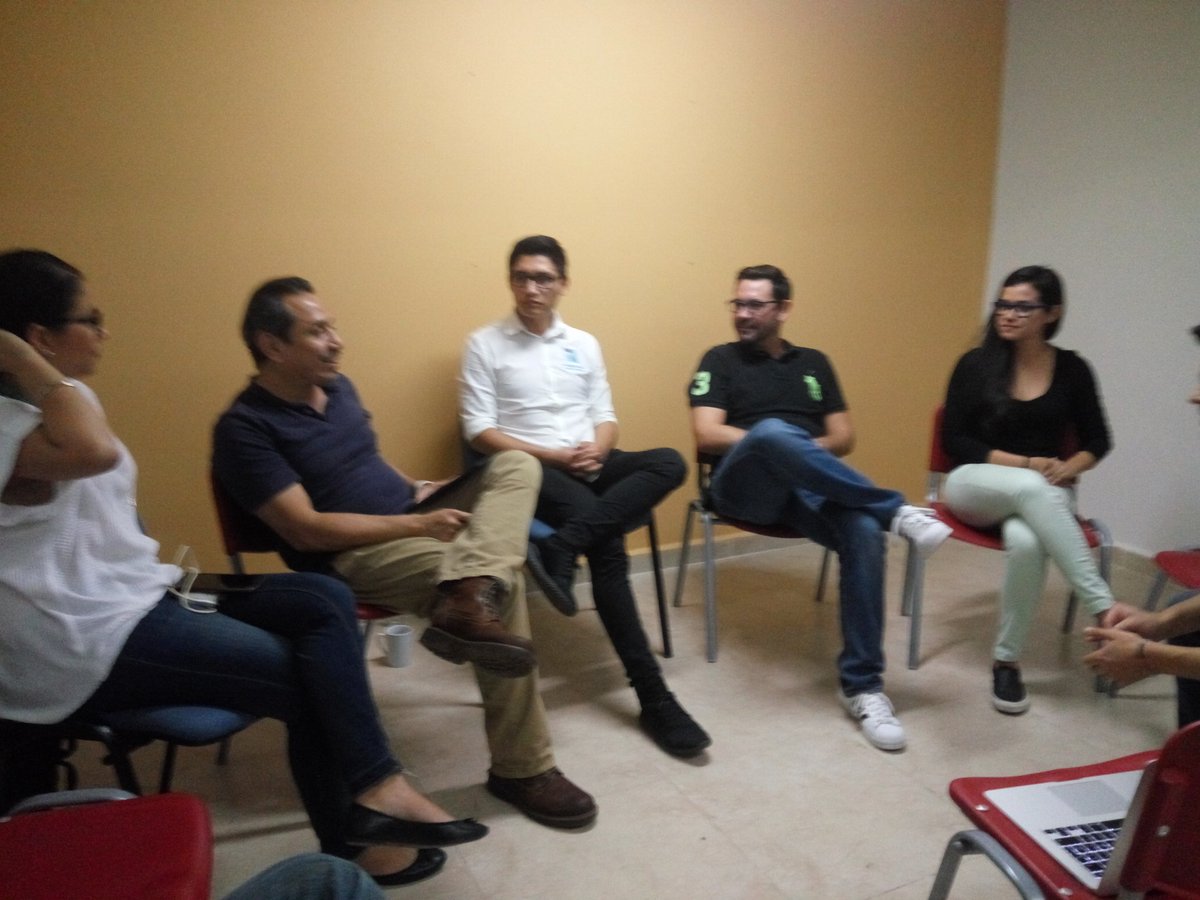 SWvhsa's tweet photo. Comenzando la primera reunión con mentor@s #swvhsa https://t.co/xsgzC8XsBb