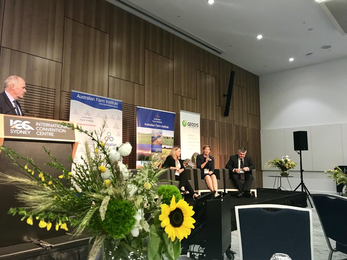 AustFarmInstitu's tweet photo. Sun is shining for our Q&A session on the future of agriculture with @PipJob1 @KellyPearce7 & @mickhay1 tweet #AFIconf with your questions π» https://t.co/JD6Ce8612J