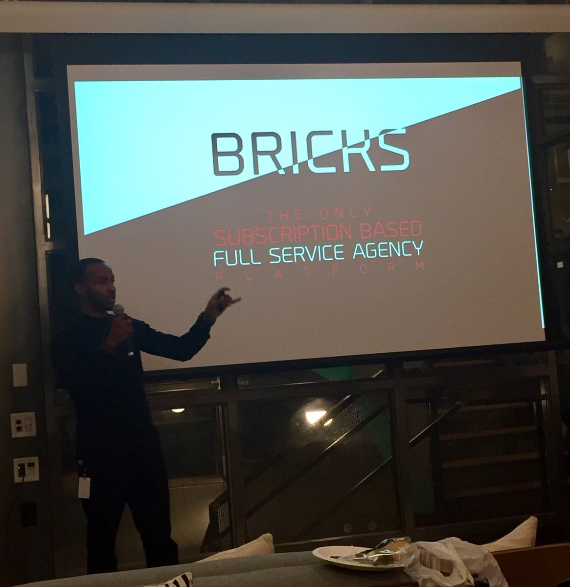 3PTsComm's tweet photo. Fantastic @SBACIL Fall Pitch Session tonight with @CavyChi as emcee! Great pitches from @AutoPair, @desirelist, and @BRICKSCG. Congrats to @desirelist on the win! https://t.co/TzuHvN2Qo0