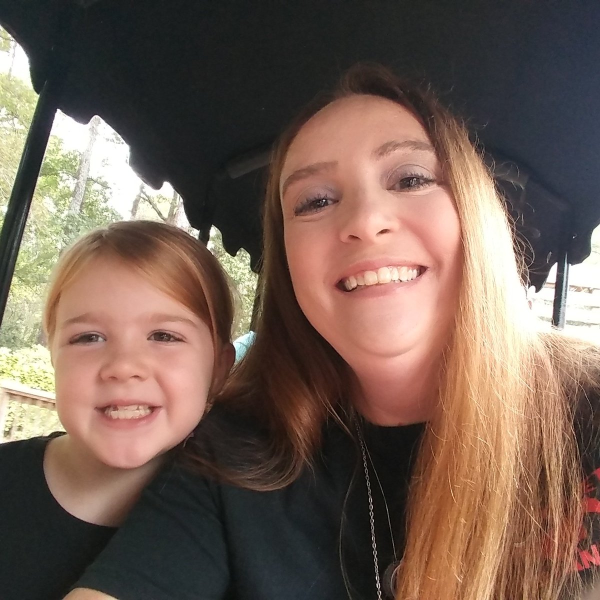 CloughBeth's tweet photo. #NewProfilePic https://t.co/14r8be4bNl