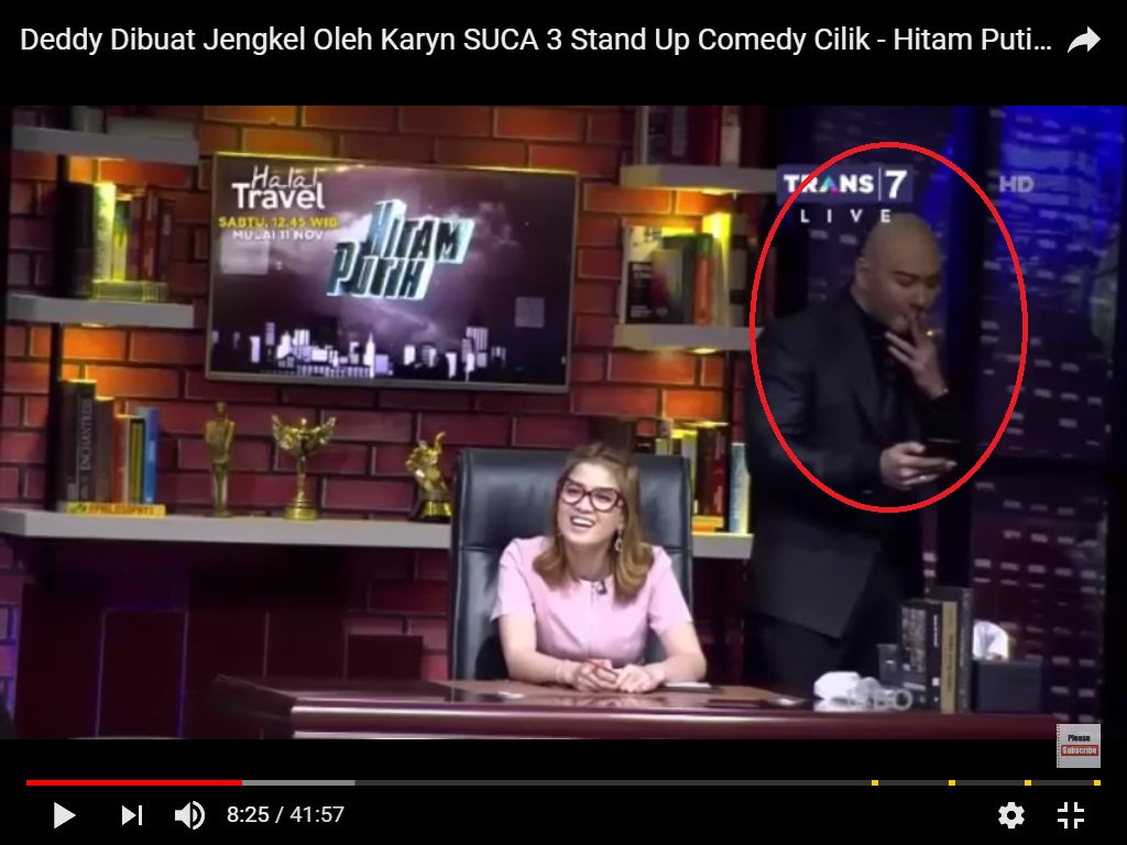 Ini benar sedang merokok mas <a href="/corbuzier/">Corbuzier</a> ? CMIIW <a href="/KPI_Pusat/">Komisi Penyiaran Indonesia</a> Sangat sangat disayangkan sekali, pada saat LIVE acara @HitamPutihT7 tidak dapat mencontohkan hal yang baik kepada masyarakat dirumah. Anda dibayar mahal, tapi tidak bisa bersikap profesional hanya untuk 1 JAM kerja anda!