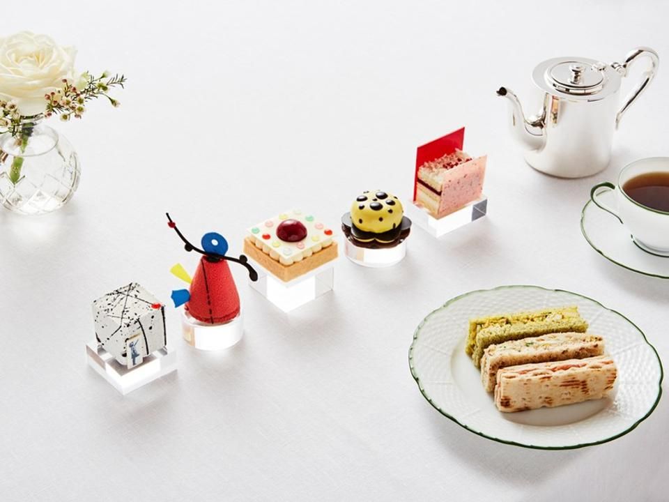 thesteeperytea's tweet photo. Modern twists on tea traditions. What's not to like. Traditional Afternoon Tea Takes On A Modern Twist via @forbes https://t.co/8Fq3E6RJrL https://t.co/VxWTLpAqRv
