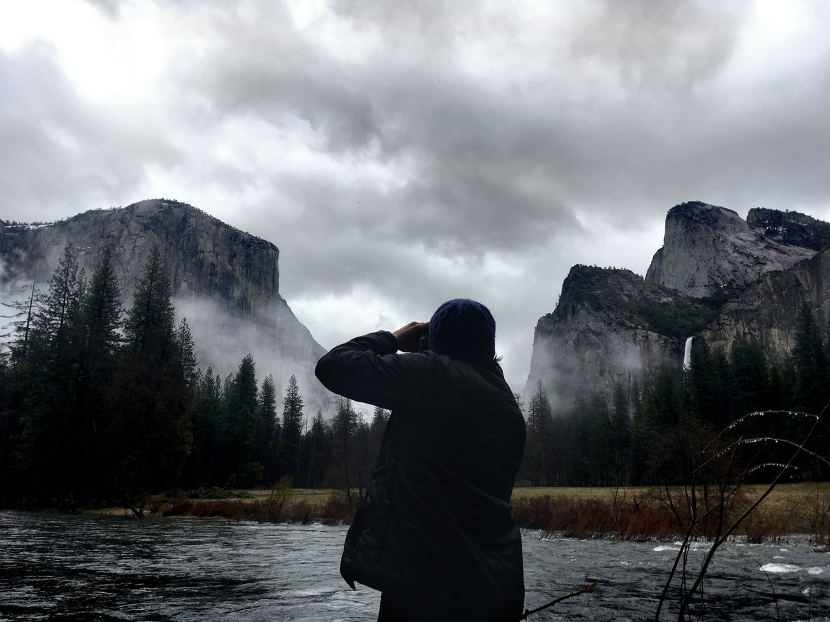 YosemiteNPS's tweet photo. Something about Yosemite inspires artistic and creative inspiration in everyone who spends enough time here; perhaps as we try to capture, process, and express the inspiration we feel here. Photography, paintings, poetry, writing, music - What has Yosemite inspired you to create? https://t.co/g3f2UcvJm8