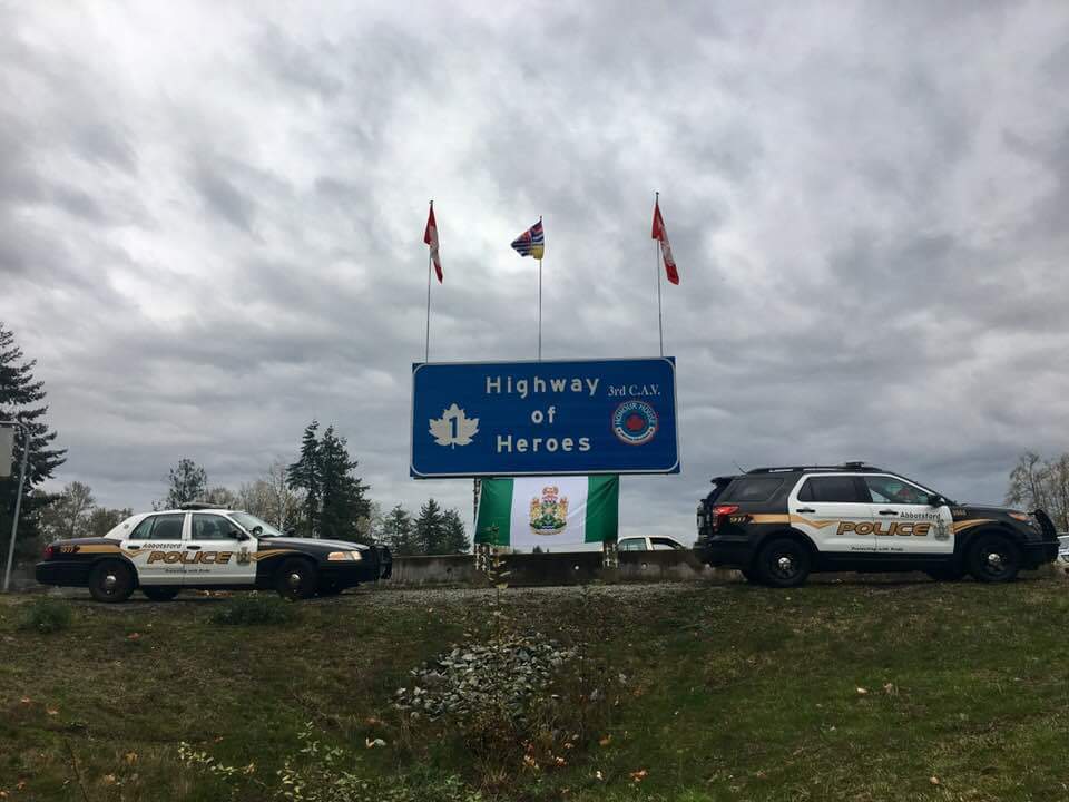 AbbyPoliceDept's tweet photo. Bringing our #hero home. #386 #abbypdstrong #communitymatters https://t.co/YTKh5I1n9O