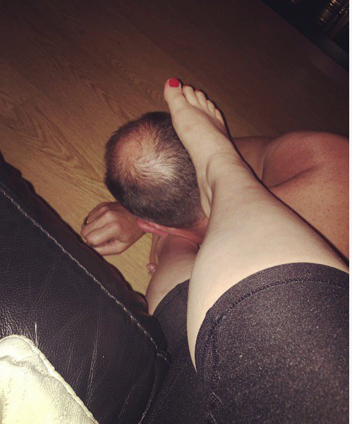 MistressLouisex's tweet photo. Little something from my session with my slave yesterday. #footworship #domination #messgeme https://t.co/d4x1KaxYcF