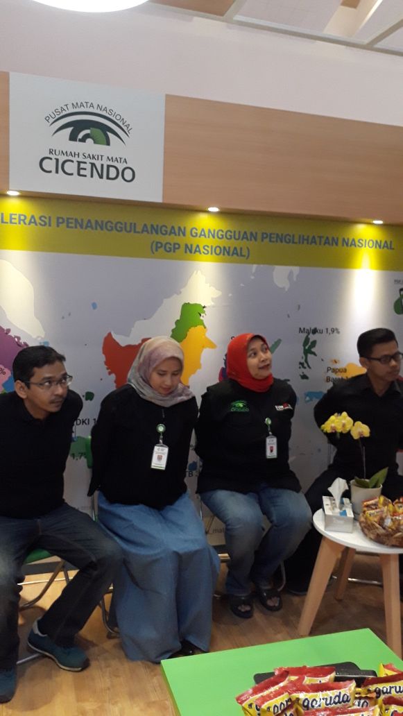 rs_matacicendo's tweet photo. Yuk Senam Peregangan dulu agar Sehat selalu! Sempatkan ya Sahabat Mata #HKN53 #Germas #Booth63 @KemenkesRI @p2ptmkemenkesRI https://t.co/NE0AB7a5FE