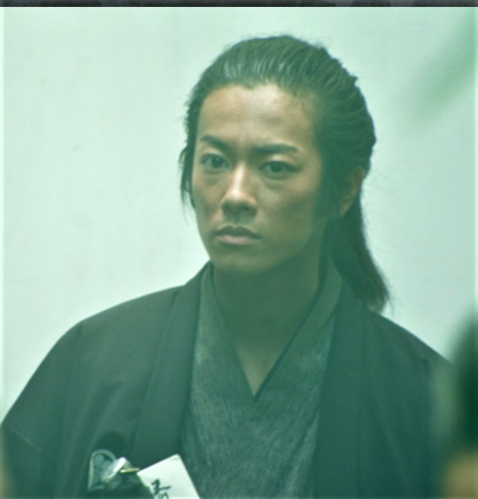 佐藤健の顔が変わったのは整形 目の下たるみクマの脱脂の噂を時系列で比較 亀梨に似てると話題 マイベストフォーユー