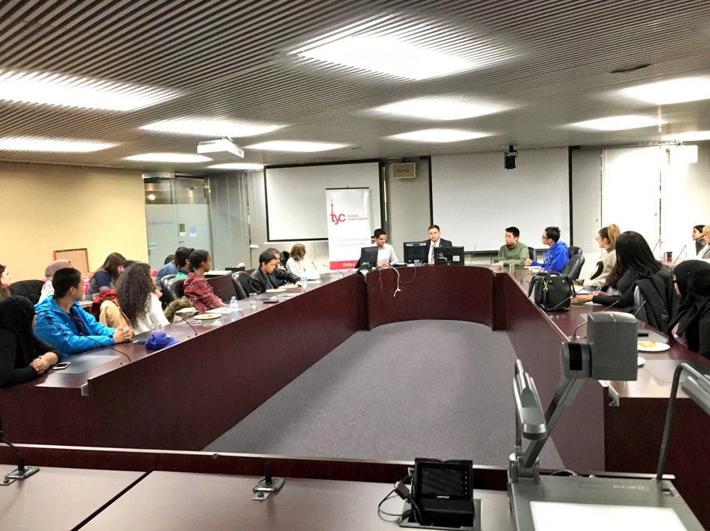 TOYouthCabinet's tweet photo. Thank you to @MichaelFordTO for stopping by tonight's Cabinet Meeting to talk to #TOyouth about his experiences thus far, and the importance of being involved in civic affairs! https://t.co/fGy3vZNuIm