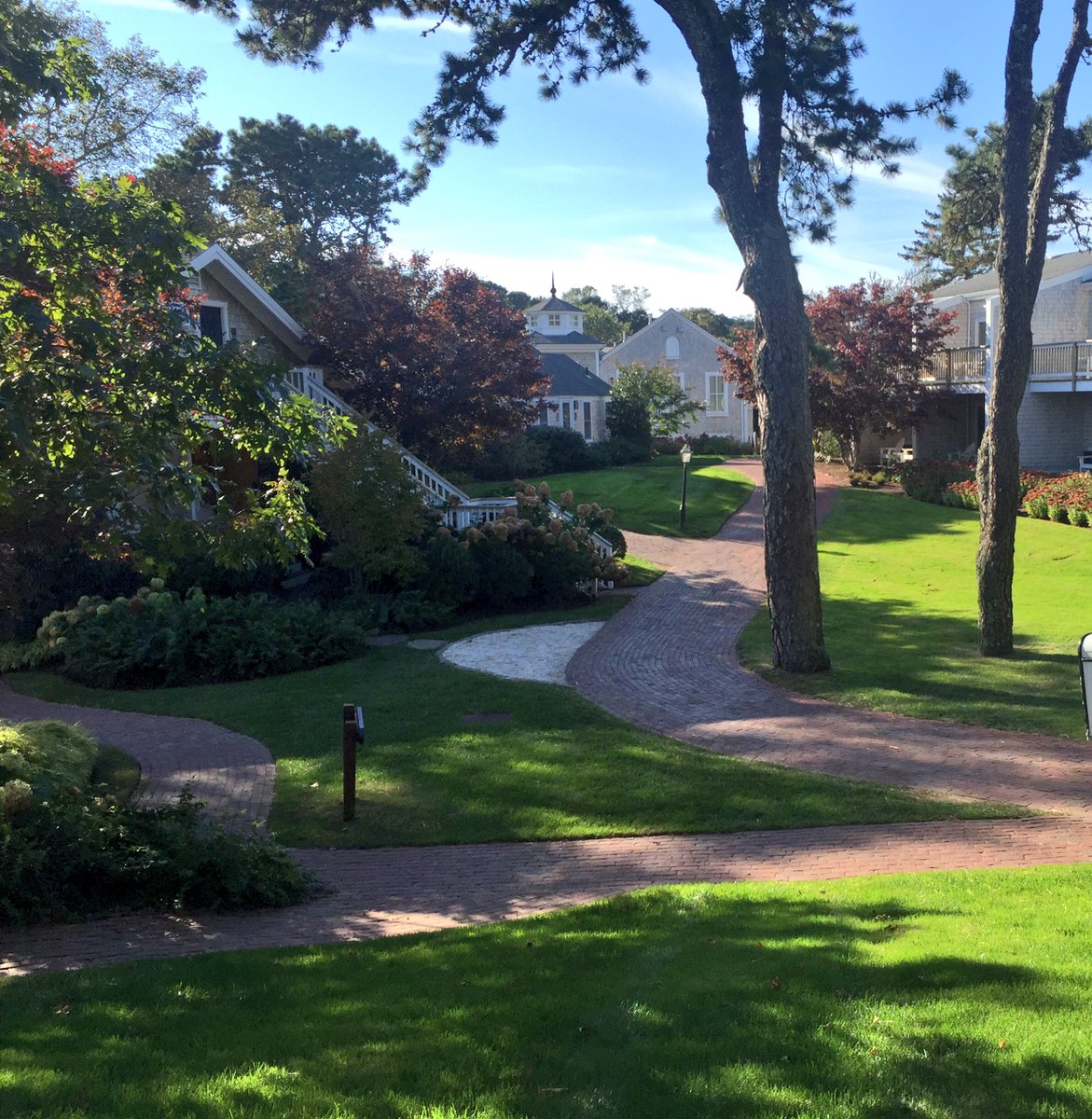 ClionaBeirne's tweet photo. What an amazing place to work 🙌#wequassettresortandgolfclub #gmitworkplacement #eventmangement https://t.co/hqwLK0dmvR
