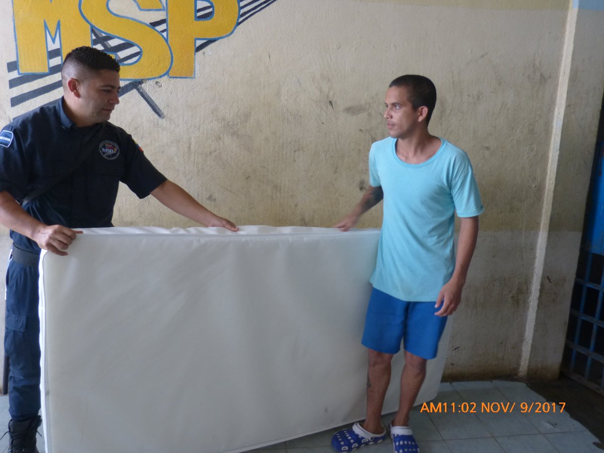 CPRCO SGTO DAVID VILORIA
DOTACIÓN DE COLCHONES A PRIVADOS DE LIBERTAD DE DIFERENTES MÓDULOS DEL CPRCO