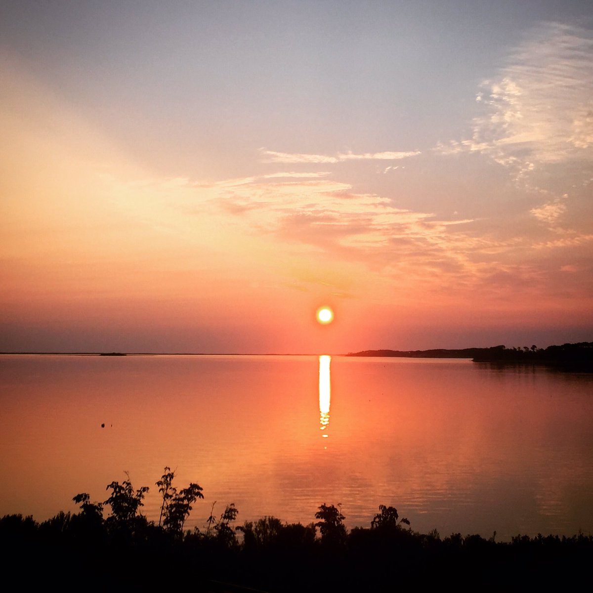 ClionaBeirne's tweet photo. @Wequassett #sunrise https://t.co/lqlbiuE5Rr