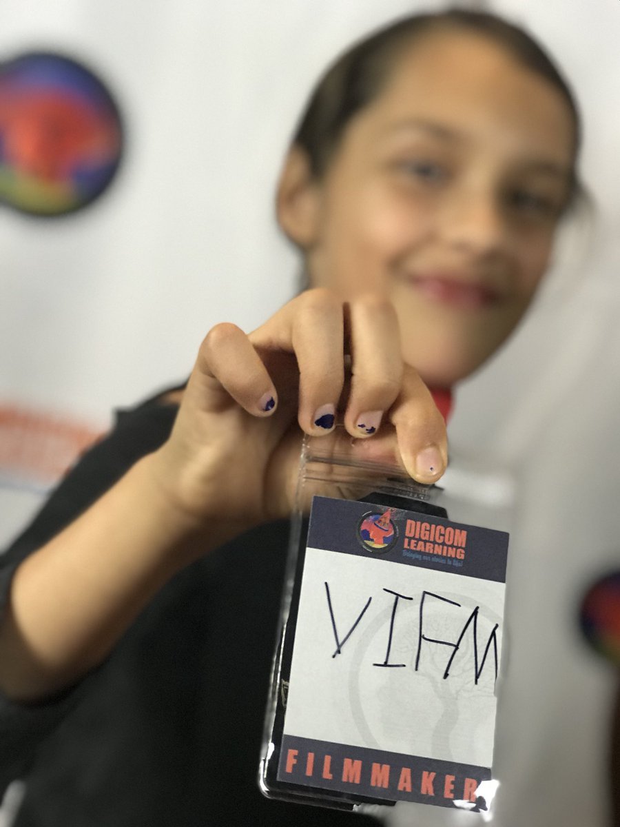 DIGICOMLearning's tweet image. Very Important Filmmakers are here from Della Lindley! #digicomlearning