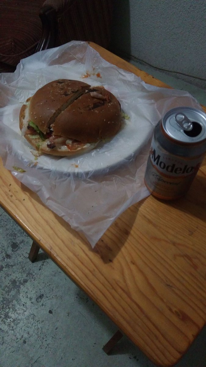 pizmosh's tweet photo. Deliciosa cena! Gustan?? https://t.co/oLd71xscet
