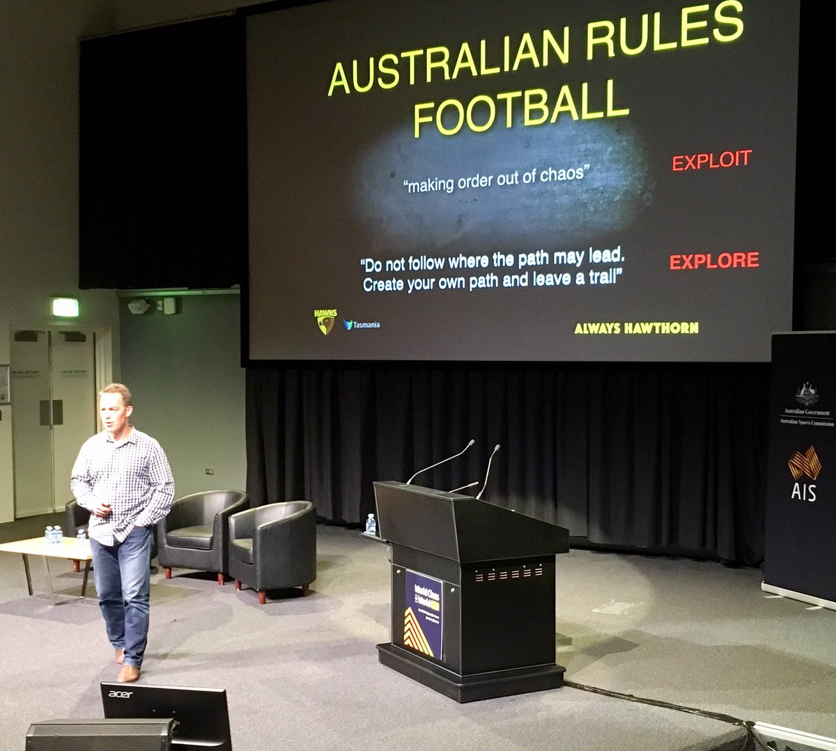 prats1982's tweet photo. Got to listen to the great man yesterday at #wc2wb #alwayshawthorn https://t.co/zoXNcTidRe