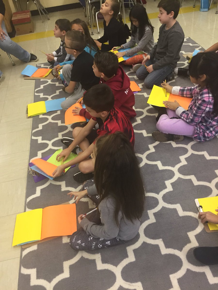 HThomasNTN's tweet photo. Shout out to PS4R!  SOLVE flipbooks ready to use. The students are so excited!!  Great things happening here @Ps4wolves @MelissaGrandner https://t.co/8oRtbEIQWK