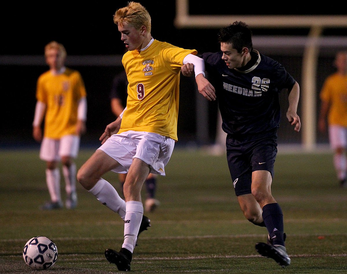 RChan_mariner's tweet photo. @weymouthsoccer loses a heartbreaker to #Needham in the Division 1 south semfinal in penalty kicks. #battleofthebaystate #weymouth #miaa @ChrisMcDaniel88 @KevinMackinAD @NeedhamTimes @MetroWestSports https://t.co/zLW9KCDX4w