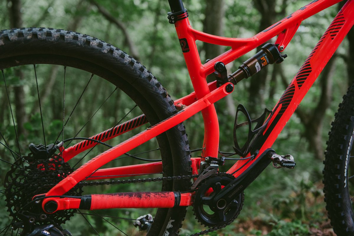 bh_southafrica's tweet photo. Lynx Race Alu - Team BH-SRSuntour-KMC

#XC #marathon #splitpivot #100mmtravel #AdvancedSteeringAngle  #internalcabling #Lynxrace #Alu https://t.co/pbDRcsTjr3