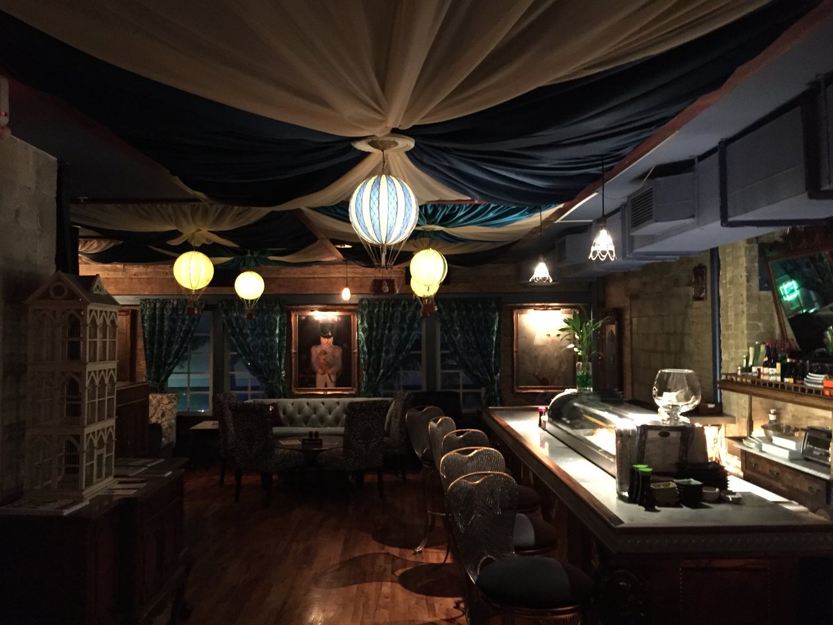 shanafalana's tweet photo. #VoltaireWPB vibes ! https://t.co/DcuyWb3Hsk
