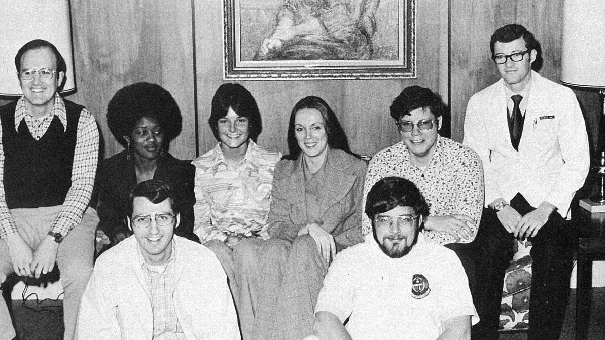 osunursing's tweet photo. Check out this picture of #nursing students in the Navy Nurse Corps in 1974. #TBT #ThrowbackOSU #ThankAVet 🇺🇸 https://t.co/ESCu6FygdU