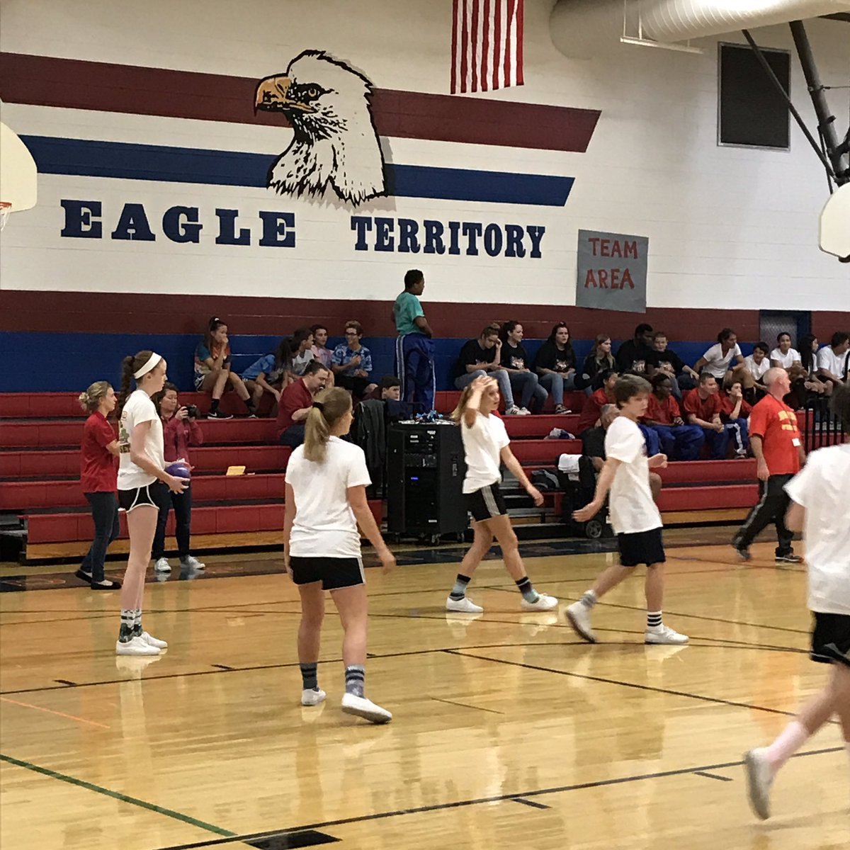 CManugo's tweet photo. Great job students&staff who participated in @IMSEagles Dodgeball Tournament to raise funds for the United Way! #IMAmazing #IMSProud IMS1718 https://t.co/aJfjvbXIBA