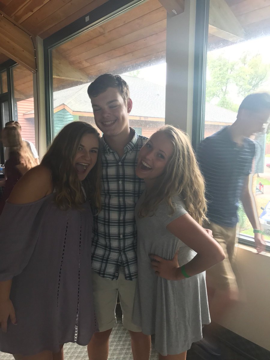hansonemmak's tweet photo. OMG I LOVE YOU, HBD @grtchngdhl I miss you so much it hurts๐ grats on the license now you can come visit me!!! #chacogang #whatadad https://t.co/79ET25l1IR