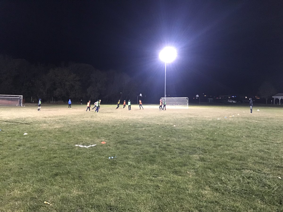 PeteD_NUFC's tweet photo. U15BP 1 of the coldest nights training, this group of boys train hard &amp; execute r plan.  Can’t say enough about these young men! #NUFCStrong https://t.co/Odc0xOcpoc