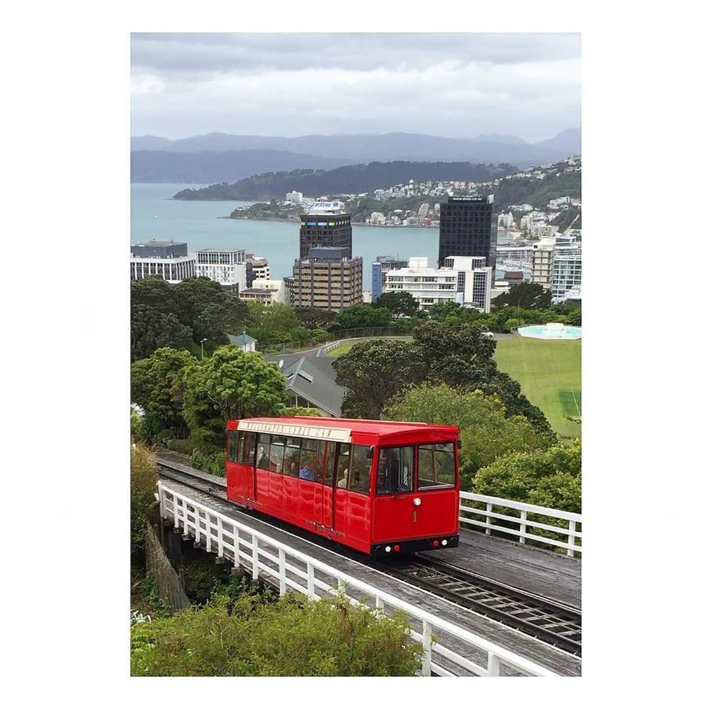 gembob126's tweet photo. #wellington #wellingtoncablecar https://t.co/FRvLihyrql https://t.co/9mtayhN1GK