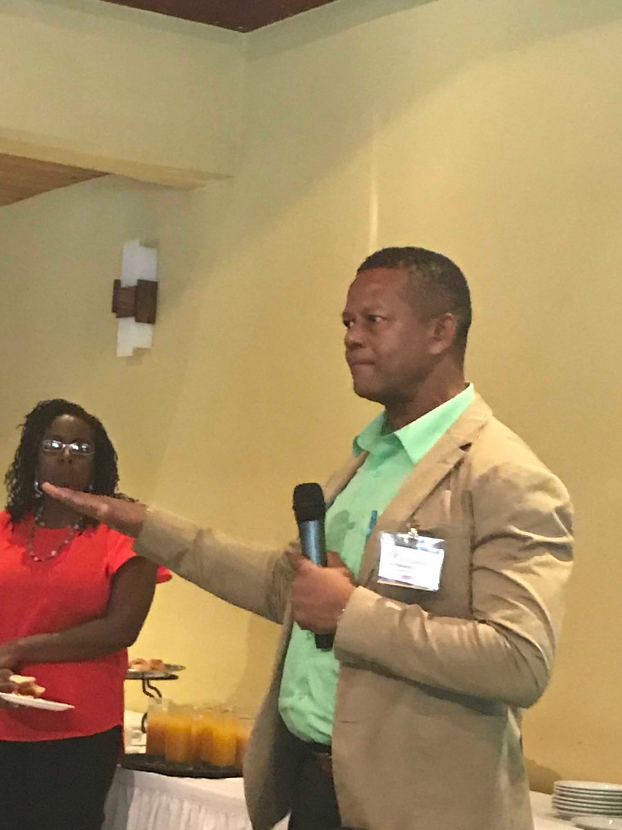 Lisa_Tarantino's tweet photo. “We need to be clear that our goal is to END this disease,” - Dr Mitchell, CMO Grenada, #LACIII #CaribbeanHIVConsultation @pancaporg https://t.co/iWaRoxeUiW