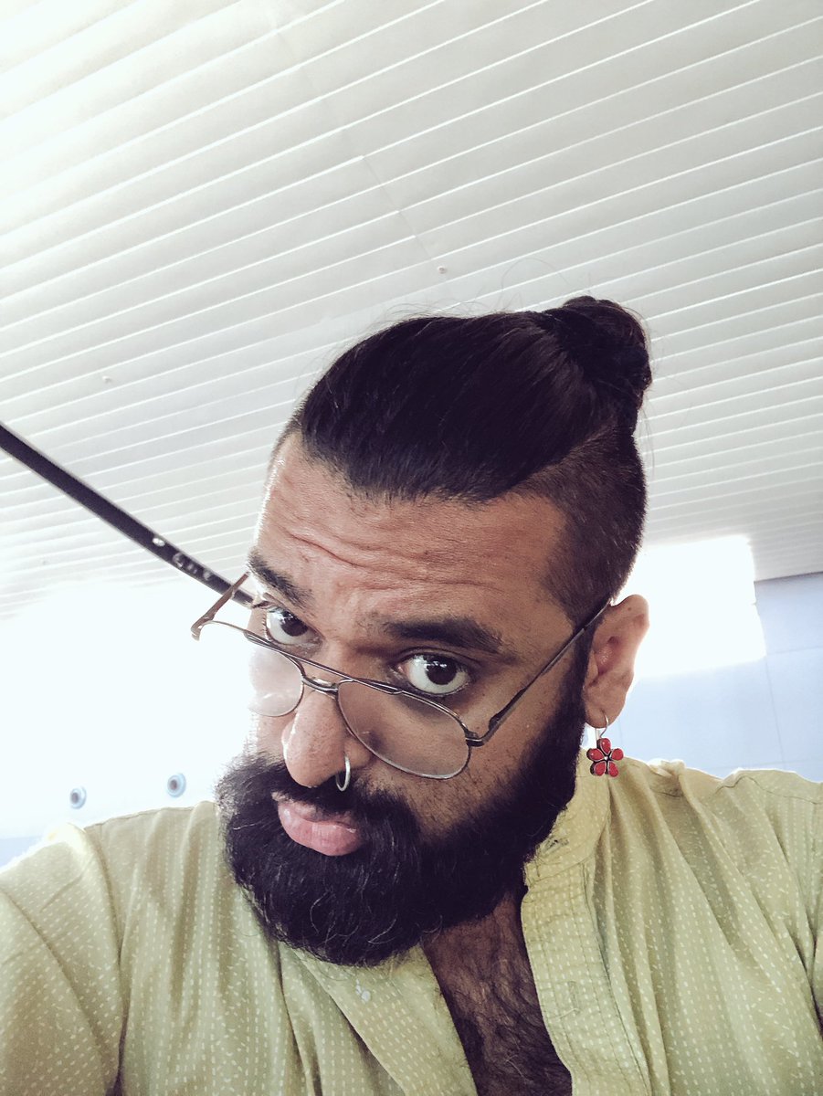 DhruvDhody's tweet photo. And off to #IETF100 after a great #connection2017 event by @IIESoc_in. https://t.co/F6koMuB0DK