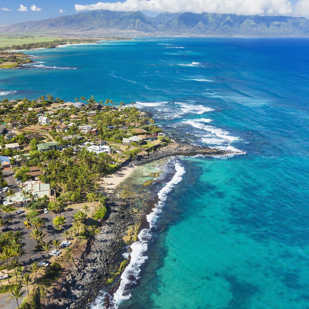 BlueBottleRoses's tweet photo. The Best Little Beach Towns in Hawaii https://t.co/ArVNPDXdp7 https://t.co/OXVpPtyPX4