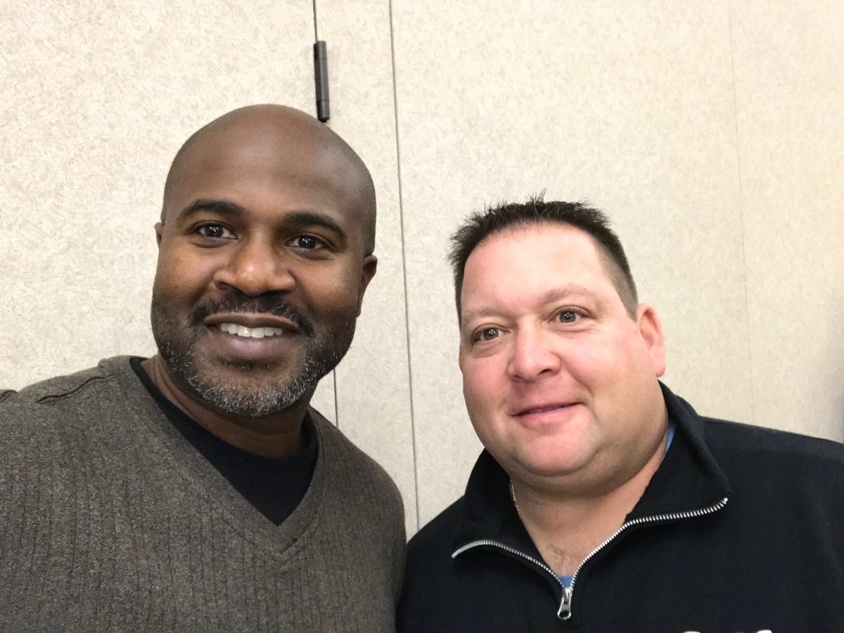 josuefalaise's tweet image. Had the pleasure and honor of meeting @cradisch_wc  f2f during our @NJPSA NJL2L training over the past three evenings. After speaking to him and hearing him respond to leadership scenarios, I see why he is an #edhero.