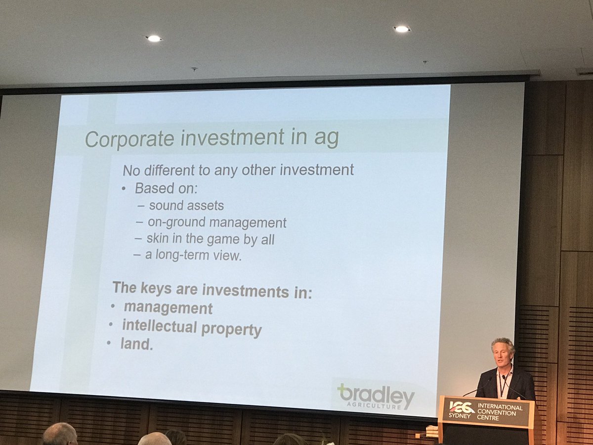 nuffieldaust's tweet photo. Kicking off the Corporate investment in Ag session at @AustFarmInstitu Roundtable #NuffieldAg Scholar and Director Rob Bradley @agrob1 #aficonf https://t.co/Qxz00UgKoT